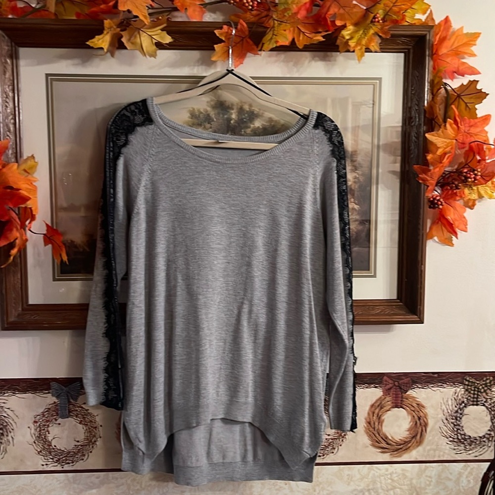 Venus Lace Sleeve Sweater